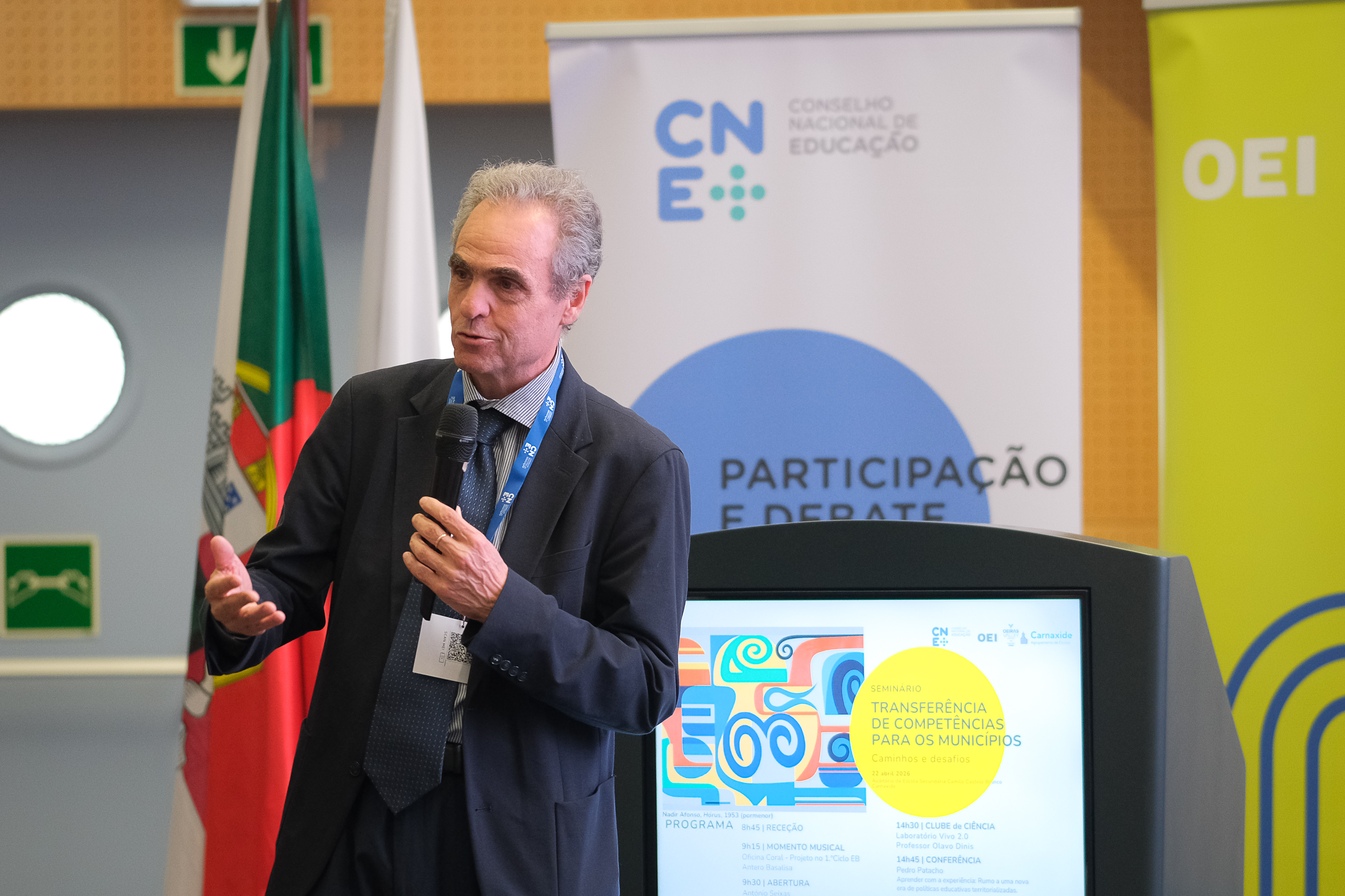 Conselho Nacional da Educação Seminário | Transferência de competências para os municípios: caminhos e desafios. Conferência: Renato Opertti | Localização das aprendizagens, do currículo e da pedagogia: do contexto local às orientações universais. Escola Secundária Camilo Castelo Branco.